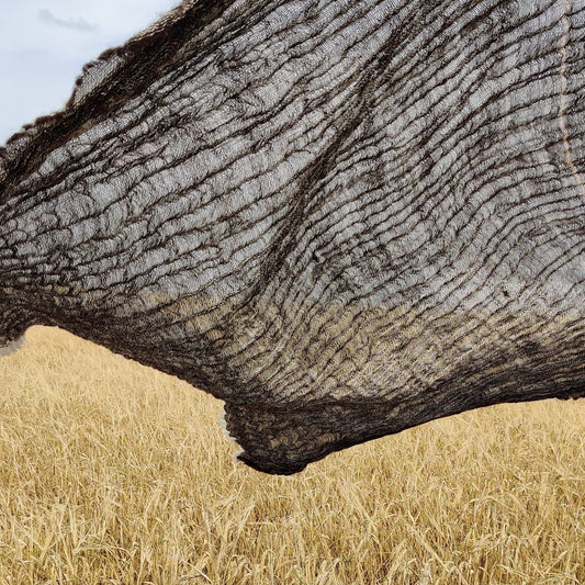 Square wrinkle scarf of Finnish natural wool, Blackish grey 120x160 cm